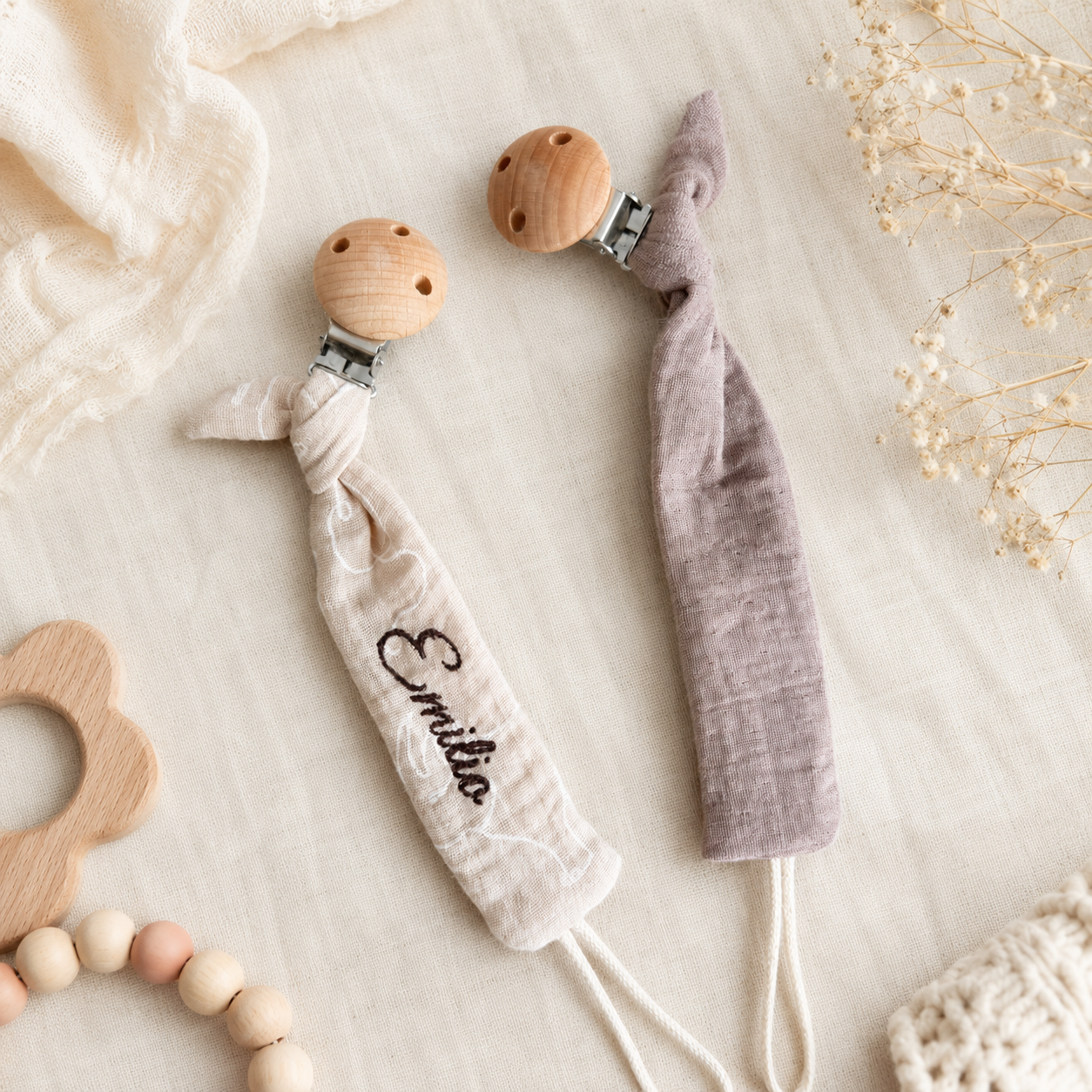 Attache-tétine pour bébé et enfant