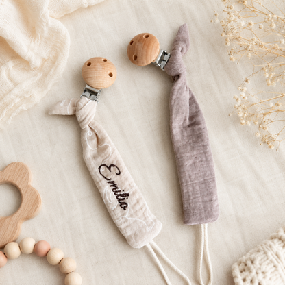 Attache-tétine pour bébé et enfant